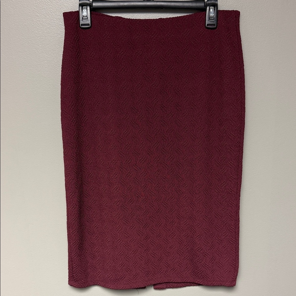 NYCC New York Clothing Co Burgundy Textured Pencil Skirt Size M